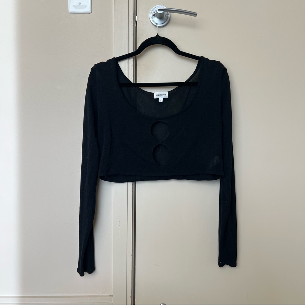 Superdown Black Cutout Long Sleeve Crop Top